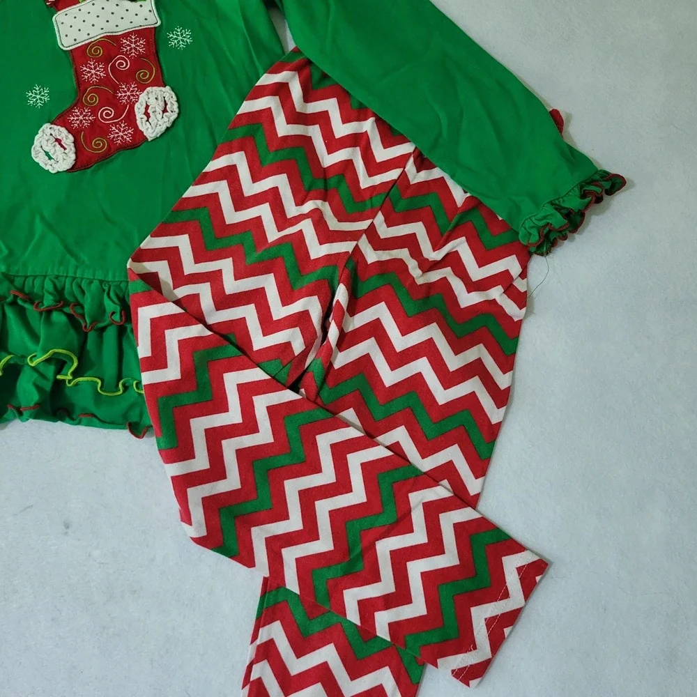 Good Lad Girls Green Christmas Stocking Tunic and Chevron Leggings Set 6/6X